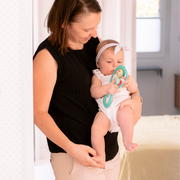 Set cadou girafa sophie, zornaitoare si breloc vu010324