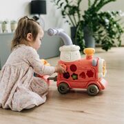 Antemergator 5 in 1 Magic Train, Free2Move, Cu diverse activitati de joaca, Panou Educational, Efecte sonore si luminoase, Pink BYN86441