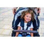 Carucior 3 in 1, Lionelo, Amber, Landou intarit, Scoica auto testata ADAC, Reversibil, Cu accesorii, Geanta parinti, Pana la 22 kg, Bej BYNLO-AMBER_3IN1_BEIGE_SAND