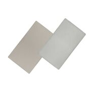 Set cearceafuri cu elastic, Lionelo, Pentru patuturi 120 x 60 cm, Pentru saltele de max. 10 cm inaltime, Din bambus, Usor de spalat, 30 grade, Fara calcare, Ecologic, Alb/Bej BYNLO-BAMBOO_SHEET_OFF_WHITE_BEIGE_118x60