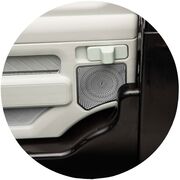 Masinuta electrica Chipolino SUV Mercedes EQG cu scaun din piele si roti EVA black HUBELJMBEQG01B