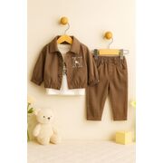 Costumas 3 piese cu jacheta maro si pantaloni din denim – outfit elegant si confortabil pentru bebelusi trmd3036