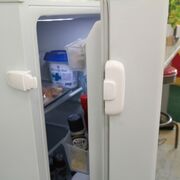 Incuietoare frigider autoadeziva ,   siguranta copii 2 buc