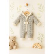 Salopeta gri tricotata groasa cu gluga pentru bebelusi – model iarna trmd4108-1