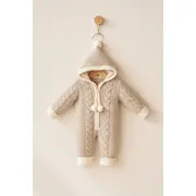 Salopeta tricotata groasa cu gluga pentru bebelusi &ndash; model crem, iarna trmd4108