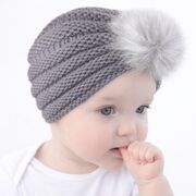 Caciulita gri tip turban cu pufulet mbx-18138-2-sa1