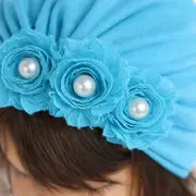 Caciulita turcoaz tip turban cu floricele cu perlute mdx-19057-2-ct4