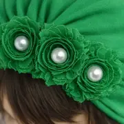 Caciulita verde tip turban cu floricele cu perlute mdx-19057-3-ct4
