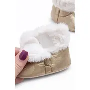 Cizmulite bebelusi aurii cu blanita, interior calduros, talpa moale trpb0003