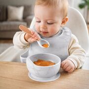 Set din silicon cu bol bavetica si lingurita pentru bebe - gri deschis addta59-5
