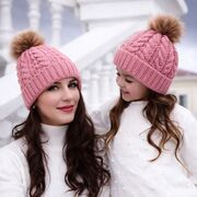 Set roz pudra caciulita pentru mama si bebe adoctsc48-1-sa6