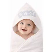 Prosop bebelusi alb cu gluga si broderie baby, bumbac absorbant, ideal pentru nou nascut trpb0070