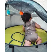 Costum din neopren pentru bebelusi (6-18 luni) bbl&uuml;v Wrap 2.0 Sand