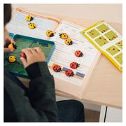 Smart games - logibugs, joc de logica cu 48 de provocari, 6+ ani, editie internationala - okesgt2004