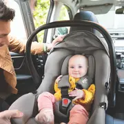 Joie - scoica auto i-snug 2 cu tetiera reglabila, 40-75 cm, raven, testata adac si certificata r129 bbbc1817carvn000