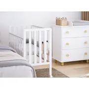 Patut Din Lemn Bambi Alb 100a 50 Cm Laterala Culisanta    Roti Cu Blocare    Protectie Silicon Pentru Dentitie    En 716-1 Pjbbambi_w