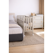 Patut Din Lemn Bambi Casmir 100a 50 Cm Laterala Culisanta    Roti Cu Blocare    Protectie Silicon Pentru Dentitie    En 716-1 Pjbbambi_c