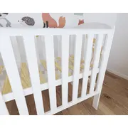 Patut Din Lemn Tobi Alb 100a 50 Cm Laterala Culisanta    Roti Cu Blocare    Protectie Silicon Pentru Dentitie    En 716-1 Pjbtobi_w