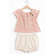 Set bebelusi fetita bluza roz cu broderie florala pantaloni scurti crem vara premium trpb0224