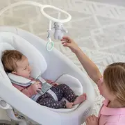 Graco - leagan electric eluma sway cu tehnologie inteligenta de detectare a plansului, pentru bebelusi, alb rori bbb1au999rrieu