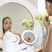 Oglinda cosmetica iluminata Revlon Utimate Glow Beauty RVMR9029, marire de pana la 5x, 2 fete, unghi de inclinare 30  , lumina LED integrata BIToglindaRVMR9029