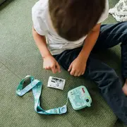 Aparat foto copii cu printare instant, Free2Play, Camere duale fata-spate, Cadre distractive, Cu 6 filtre, Dino BYN86885