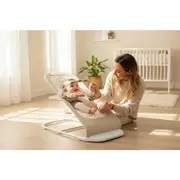 Balansoar, Jane, Baluu, Pliabil, Cu bara de jucarii si spatar reglabil in 3 pozitii, Conform cu standardul european de siguranta EN 12790:2023, Iris BYN8420421087718