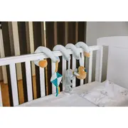 Jucarie pentru patut si carucior, Free2Play, Multifunctionala, Max the Bear, Dezvolta abilitati motorii si senzoriale, 0 luni+ BYN83518