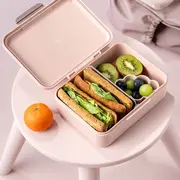 Caserola pentru pranz Done by Deer cu divizor Tiny Farm Powder