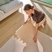 Covoras educativ, Lionelo, Yoka, Din spuma XPE non-toxica, Tip puzzle, 6 piese, Cu doua fete, Suprafata antiderapanta, 173x116 cm, Grosime 1.5 cm, Bej BYNLO-YOKA