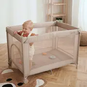 Patut pliant, Lionelo, Amelie, Cu intrare laterala, 100.5&times;70.5 cm, Include salteluta, roti, geanta pentru transport, Constructie usoara- 7 kg, Cadru stabil din otel, Bej BYNLO-AMELIE_BEIGE_SAND