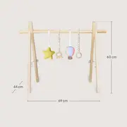 Arcada de activitati Montessori, Lionelo, Anis, Din lemn de pin, Jucarii plus, 4 jucarii suspendate, Stimuleaza simturile, Pliere rapida, 0+ luni, Multicolor BYNLO-ANIS