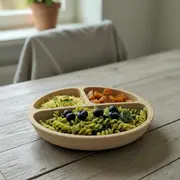 Farfurie compartimentata, Bocioland, Rotunda, Cu 3 compartimente, Fara BPA, 6-36 luni, Beige BYNBL588