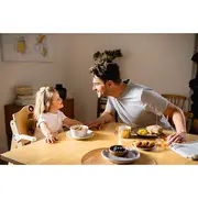 Scaun de masa, Lionelo, Floris, 3 in 1, Din Lemn, Transformabil, Reglabil pe inaltime in 4 pozitii, Suport picioare- 4 pozitii, 6 luni- 12 ani, Sustine 40 kg, Bej BYNLO-FLORIS_BEIGE_NATURAL