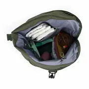 Rucsac pentru mamici, Petite&Mars, Jackob, Compartimentare multipla, Buzunare termoizolante si impermeabile si pentru laptop, Sistem prindere carucior, Include salteluta de infasat, 30 x 46 x 15 cm, Verde BYN510839