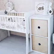 Patut Mic, Co-sleeping Din Lemn, Alb Cu Saltea Cocos Spuma Cocos 90 X 40 X 7 Cm Pjbbedside_white01