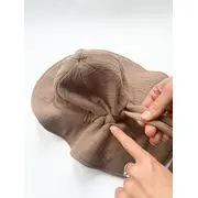 Palarie De Soare Din Muselina Babyly ,   Alb Lapte, Protectie Completa Cap-urechi-ceafa, Reglabila   0-3 Ani, Handmade Polonia Pjbc2791