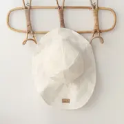 Palarie De Soare Din Muselina Babyly ,   Alb Lapte, Protectie Completa Cap-urechi-ceafa, Reglabila   0-3 Ani, Handmade Polonia Pjbc2791
