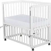Patut co-sleeper, Qmini, Dalia, Multifunctional, 90x50 cm, Din lemn de pin, Reglabil pe orice treapta de inaltime la patul parintilor, Sistem de ancorare si roti cu frana incluse, Alb + Saltea 8 cm BYNQMDAL8CM03AL