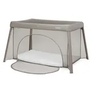 Patut multifunctional, Lionelo, Mila, 2 in 1, Saltea 4 cm cu spuma T25, 2 niveluri de inaltime, Pliere rapida, Intrare laterala, Geanta de transport inclusa, 0-36 luni, Pana la 15 kg, Bej Taupe BYNLO-MILA_BEIGE_TAUPE