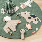 Paturica de atasat suzeta Done by Deer Cozy Friend Dotti Sand