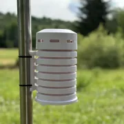 Carcasa protectie senzor meteo exterior, ventilator solar integrat, ecranare radiatii solare UV, protectie ploaie, TFA 98.1111.02