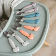 Set furculita si lingura Done by Deer Easy-grip Deer Friends Coral