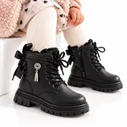 Bocanci negri de fetițe, cu fundițe și accesoriu tip bijuterie, model amelie, negru ad26