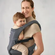 Marsupiu Alta Hip Ergobaby, 4 luni - 4 ani , 5.5-20.4 kg, Graphite Grey TNABCHIPSFMGRAPH