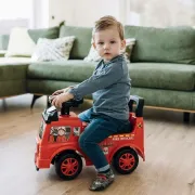 Vehicul ride-on, Free2Move, Masina de pompieri, Cu lumini si sunete, Cu spatiu de depozitare, 19-36 luni, Rosu BYN86410