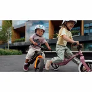 Bicicleta fara pedale, Lionelo, Bart Air, Usoara, Cu roti gonflabile, Cu cadru din magneziu, Cu ghidon si sa reglabile, Greutate 3.8 Kg, 12 inch, Conform cu standardul european de securitate EN71, Albastru BYNLOE-BART_AIR_BLUE_NAVY