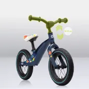 Bicicleta fara pedale, Lionelo, Bart Air, Usoara, Cu roti gonflabile, Cu cadru din magneziu, Cu ghidon si sa reglabile, Greutate 3.8 Kg, 12 inch, Conform cu standardul european de securitate EN71, Albastru BYNLOE-BART_AIR_BLUE_NAVY