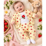 Costumas bumbac bebelusi 3 piese galben cu imprimeu fructe, bluza maneca lunga cu capse, pantaloni si caciulita superbebe shop vhhsn745