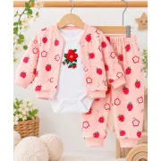 Costumas bumbac bebelusi 3 piese roz cu imprimeu fructe, bluza maneca lunga cu capse, pantaloni si caciulita superbebe shop (2) vhhsn745